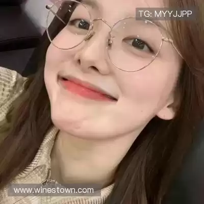 乌忱韵